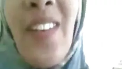 آدریانا لونا نمایشنامه با بیدمشک او دانلود فیلم الکسیس سکسی